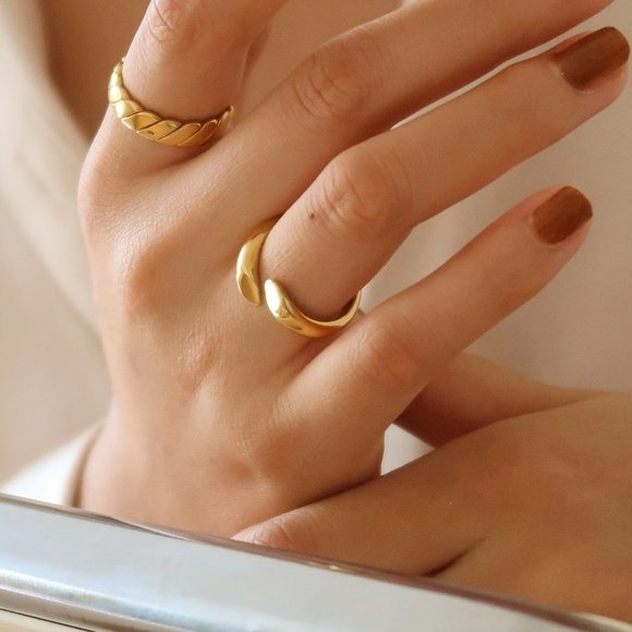 NEW 18K Gold Plated Open Hug Ring - Picture 7 of 11